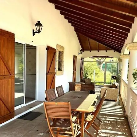 Holiday home Maison Au Calme, Proche *